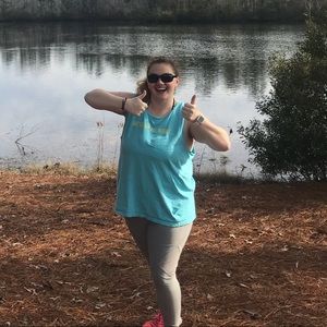 Meet your Posher, Amber